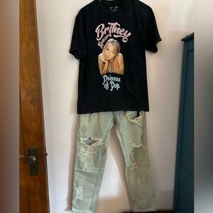 Outfit #7 Jeans and a Tee- One Teaspoon